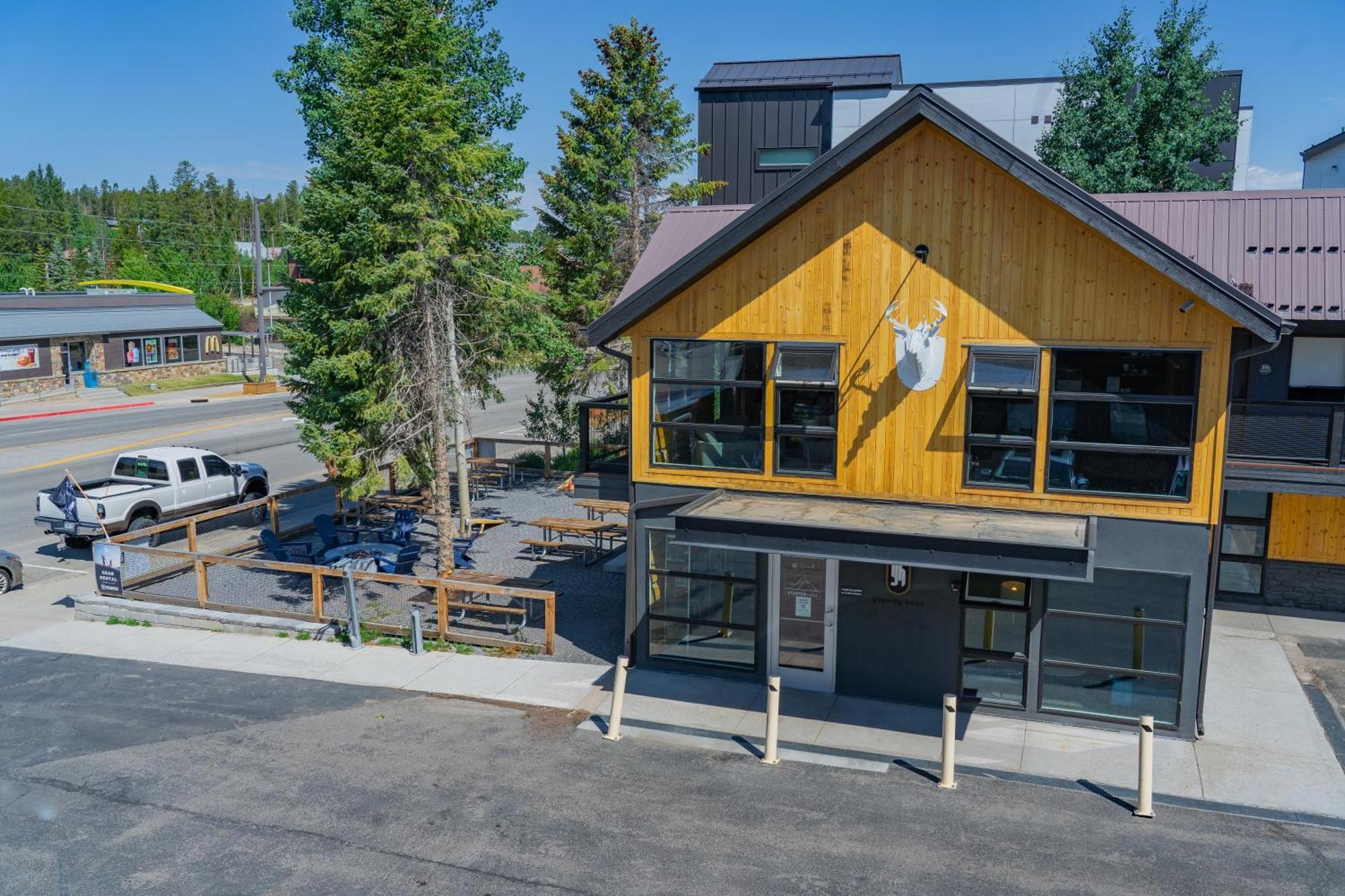 ホテル Gravity Haus ウィンターパーク エクステリア 写真